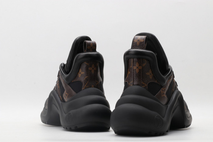 l0vt sneakers